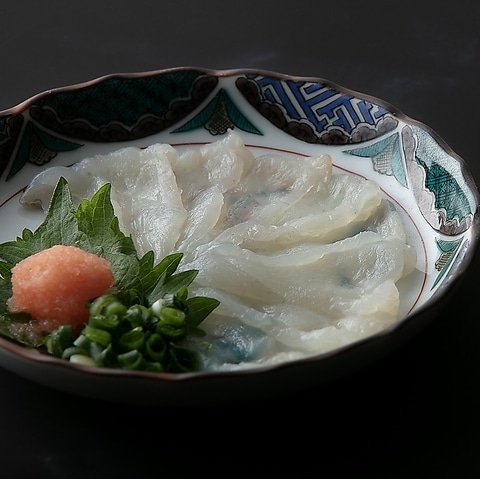 【公式】寿司と串と樽酒 栄店